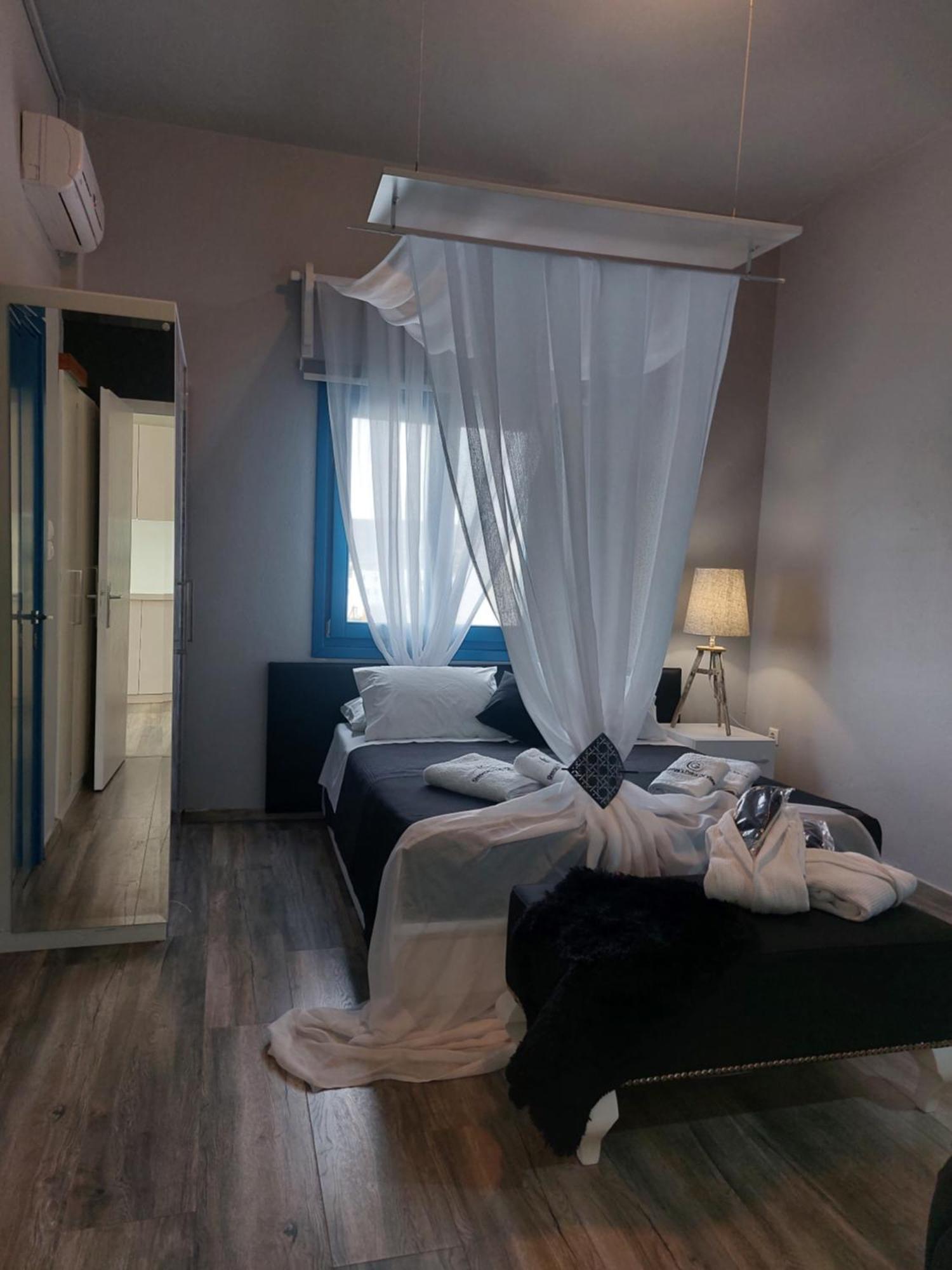 George'S Point Of View Apartment Naousa  Ngoại thất bức ảnh